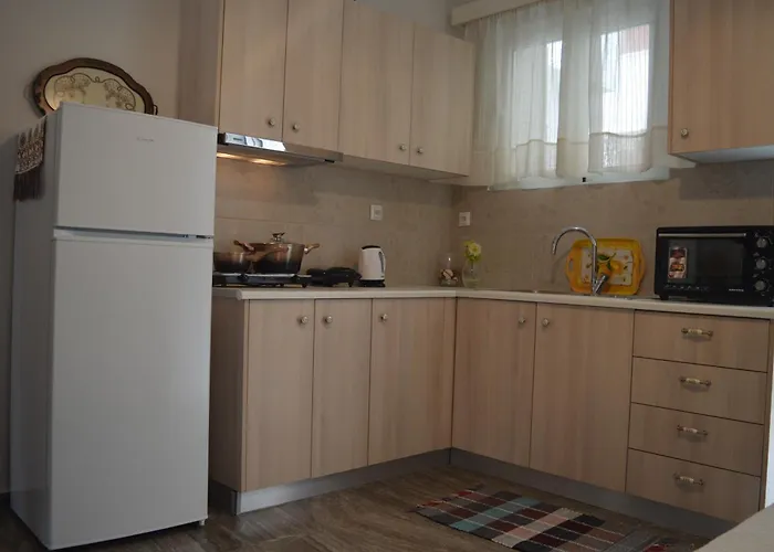 The House 2 Nydri (Lefkada)