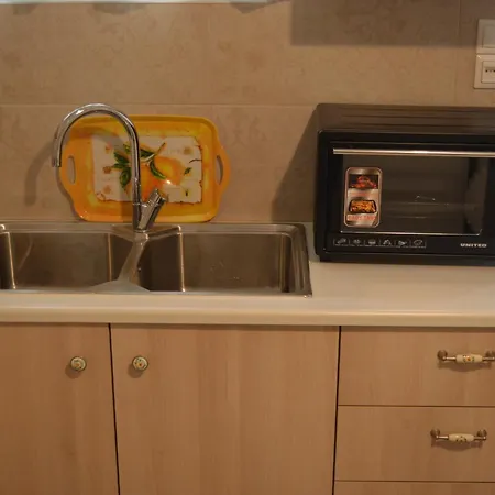 The House 2 Nydri (Lefkada)